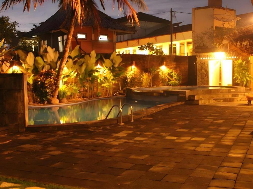 Nyiur Resort Hotel Pangandaran Buitenkant foto